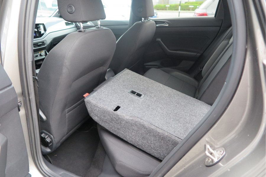 Volkswagen Polo 1.0 TSI 85kw 116pk Highline Business 2xR-Line , Beats audio , PDC, Navi, Carplay, LMV, Cruisecontrol. dealer onderhouden.