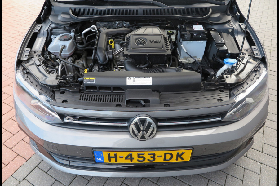 Volkswagen Polo 1.0 TSI 85kw 116pk Highline Business 2xR-Line , Beats audio , PDC, Navi, Carplay, LMV, Cruisecontrol. dealer onderhouden.