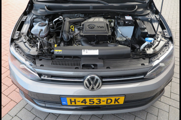 Volkswagen Polo 1.0 TSI 85kw 116pk Highline Business 2xR-Line , Beats audio , PDC, Navi, Carplay, LMV, Cruisecontrol. dealer onderhouden.