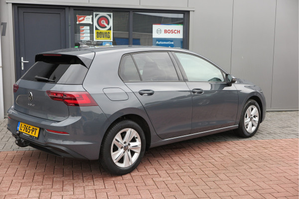 Volkswagen Golf 1.5 TSI 96kw 130pk Style , Panorama dak , Led, Virtual cockpit ,Trekhaak uitklapbaar, PDC, Navigatie via Carplay , DAB+ , Stoelverwarming,Alcantara bekleding, etc. Volkswagen Golf 1.5 TSI 96kw 130pk Style , Panorama dak , Led, Virtual cockpit ,Trekhaak uitklapbaar, PDC, Navigatie via Carplay , DAB+ , Stoelverwarming,Alcantara bekleding, etc.