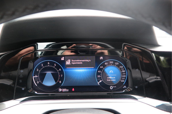 Volkswagen Golf 1.5 TSI 96kw 130pk Style , Panorama dak , Led, Virtual cockpit ,Trekhaak uitklapbaar, PDC, Navigatie via Carplay , DAB+ , Stoelverwarming,Alcantara bekleding, etc. Volkswagen Golf 1.5 TSI 96kw 130pk Style , Panorama dak , Led, Virtual cockpit ,Trekhaak uitklapbaar, PDC, Navigatie via Carplay , DAB+ , Stoelverwarming,Alcantara bekleding, etc.