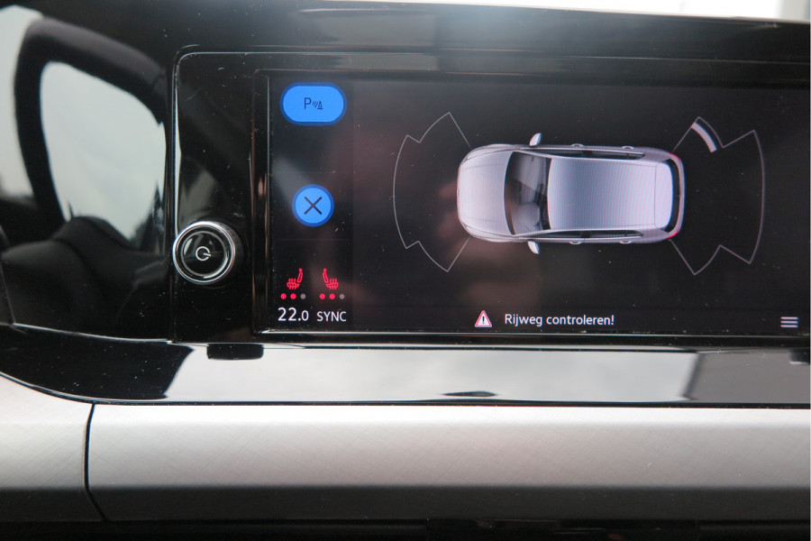 Volkswagen Golf 1.5 TSI 96kw 130pk Style , Panorama dak , Led, Virtual cockpit ,Trekhaak uitklapbaar, PDC, Navigatie via Carplay , DAB+ , Stoelverwarming,Alcantara bekleding, etc. Volkswagen Golf 1.5 TSI 96kw 130pk Style , Panorama dak , Led, Virtual cockpit ,Trekhaak uitklapbaar, PDC, Navigatie via Carplay , DAB+ , Stoelverwarming,Alcantara bekleding, etc.