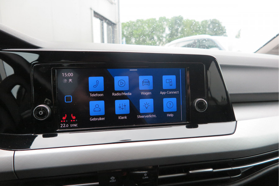 Volkswagen Golf 1.5 TSI 96kw 130pk Style , Panorama dak , Led, Virtual cockpit ,Trekhaak uitklapbaar, PDC, Navigatie via Carplay , DAB+ , Stoelverwarming,Alcantara bekleding, etc. Volkswagen Golf 1.5 TSI 96kw 130pk Style , Panorama dak , Led, Virtual cockpit ,Trekhaak uitklapbaar, PDC, Navigatie via Carplay , DAB+ , Stoelverwarming,Alcantara bekleding, etc.