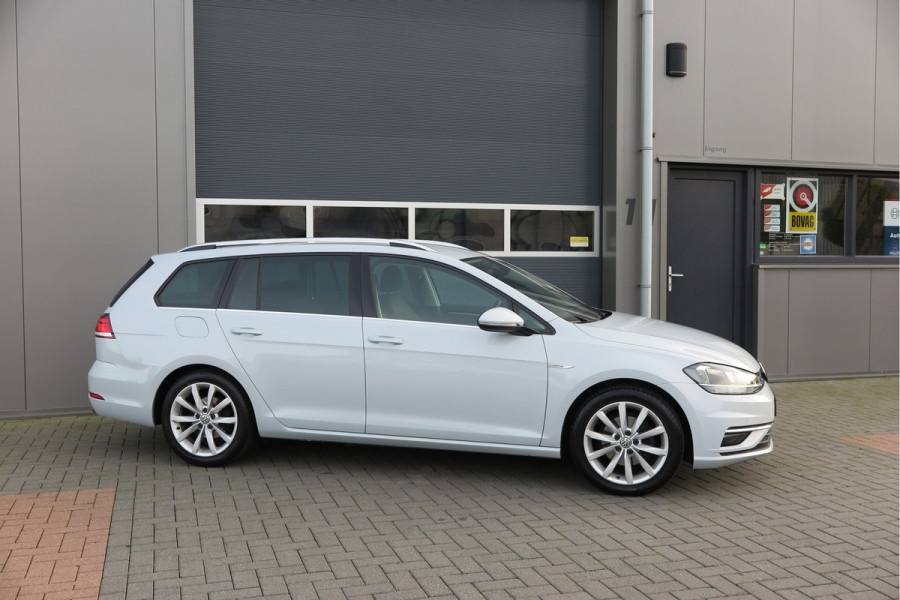 Volkswagen GOLF Variant 1.5 TSI 96kw 130pk Highline , Adaptive cruise ,Virtual cockpit,Navi, Trekhaak(afneembaar), Stoelverwarming, Alcantara, 17"Lichtmetalen velgen, DAB+ radio , Carplay , PDC, Camera, etc. Onderhoudshistorie volledig & bekend. Volkswagen GOLF Variant 1.5 TSI 96kw 130pk Highline , Adaptive cruise ,Virtual cockpit,Navi, Trekhaak(afneembaar), Stoelverwarming, Alcantara, 17"Lichtmetalen velgen, DAB+ radio , Carplay , PDC, Camera, etc. Onderhoudshistorie volledig & bekend.