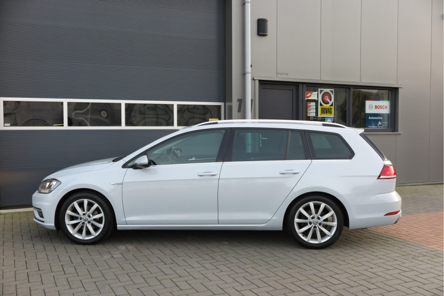 Volkswagen GOLF Variant 1.5 TSI 96kw 130pk Highline , Adaptive cruise ,Virtual cockpit,Navi, Trekhaak(afneembaar), Stoelverwarming, Alcantara, 17"Lichtmetalen velgen, DAB+ radio , Carplay , PDC, Camera, etc. Onderhoudshistorie volledig & bekend. Volkswagen GOLF Variant 1.5 TSI 96kw 130pk Highline , Adaptive cruise ,Virtual cockpit,Navi, Trekhaak(afneembaar), Stoelverwarming, Alcantara, 17"Lichtmetalen velgen, DAB+ radio , Carplay , PDC, Camera, etc. Onderhoudshistorie volledig & bekend.