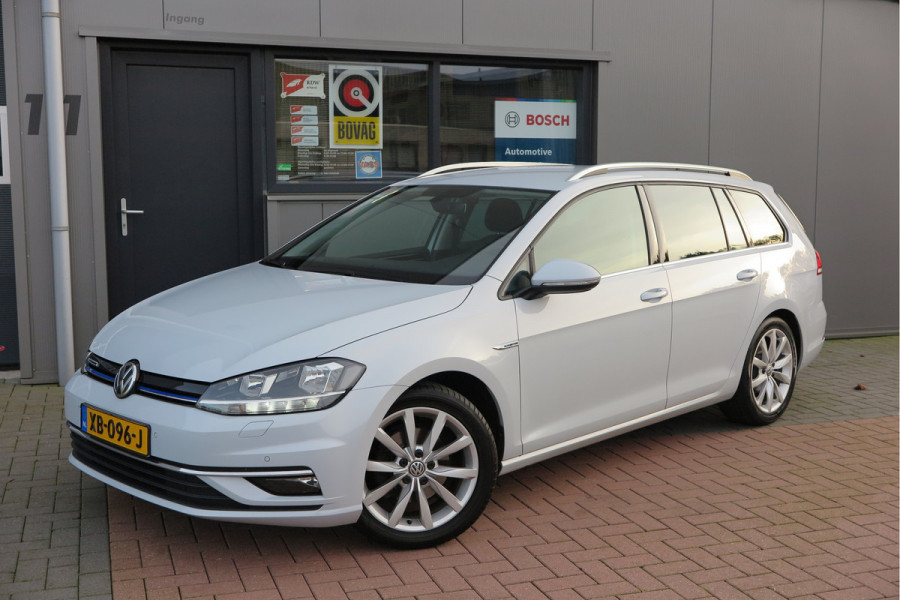 Volkswagen GOLF Variant 1.5 TSI 96kw 130pk Highline , Adaptive cruise ,Virtual cockpit,Navi, Trekhaak(afneembaar), Stoelverwarming, Alcantara, 17"Lichtmetalen velgen, DAB+ radio , Carplay , PDC, Camera, etc. Onderhoudshistorie volledig & bekend. Volkswagen GOLF Variant 1.5 TSI 96kw 130pk Highline , Adaptive cruise ,Virtual cockpit,Navi, Trekhaak(afneembaar), Stoelverwarming, Alcantara, 17"Lichtmetalen velgen, DAB+ radio , Carplay , PDC, Camera, etc. Onderhoudshistorie volledig & bekend.