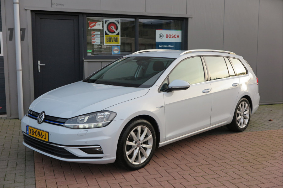 Volkswagen GOLF Variant 1.5 TSI 96kw 130pk Highline , Adaptive cruise ,Virtual cockpit,Navi, Trekhaak(afneembaar), Stoelverwarming, Alcantara, 17"Lichtmetalen velgen, DAB+ radio , Carplay , PDC, Camera, etc. Onderhoudshistorie volledig & bekend. Volkswagen GOLF Variant 1.5 TSI 96kw 130pk Highline , Adaptive cruise ,Virtual cockpit,Navi, Trekhaak(afneembaar), Stoelverwarming, Alcantara, 17"Lichtmetalen velgen, DAB+ radio , Carplay , PDC, Camera, etc. Onderhoudshistorie volledig & bekend.