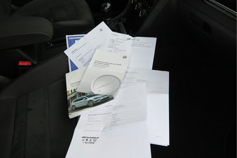 Volkswagen GOLF Variant 1.5 TSI 96kw 130pk Highline , Adaptive cruise ,Virtual cockpit,Navi, Trekhaak(afneembaar), Stoelverwarming, Alcantara, 17"Lichtmetalen velgen, DAB+ radio , Carplay , PDC, Camera, etc. Onderhoudshistorie volledig & bekend. Volkswagen GOLF Variant 1.5 TSI 96kw 130pk Highline , Adaptive cruise ,Virtual cockpit,Navi, Trekhaak(afneembaar), Stoelverwarming, Alcantara, 17"Lichtmetalen velgen, DAB+ radio , Carplay , PDC, Camera, etc. Onderhoudshistorie volledig & bekend.