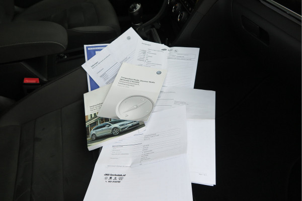 Volkswagen GOLF Variant 1.5 TSI 96kw 130pk Highline , Adaptive cruise ,Virtual cockpit,Navi, Trekhaak(afneembaar), Stoelverwarming, Alcantara, 17"Lichtmetalen velgen, DAB+ radio , Carplay , PDC, Camera, etc. Onderhoudshistorie volledig & bekend. Volkswagen GOLF Variant 1.5 TSI 96kw 130pk Highline , Adaptive cruise ,Virtual cockpit,Navi, Trekhaak(afneembaar), Stoelverwarming, Alcantara, 17"Lichtmetalen velgen, DAB+ radio , Carplay , PDC, Camera, etc. Onderhoudshistorie volledig & bekend.