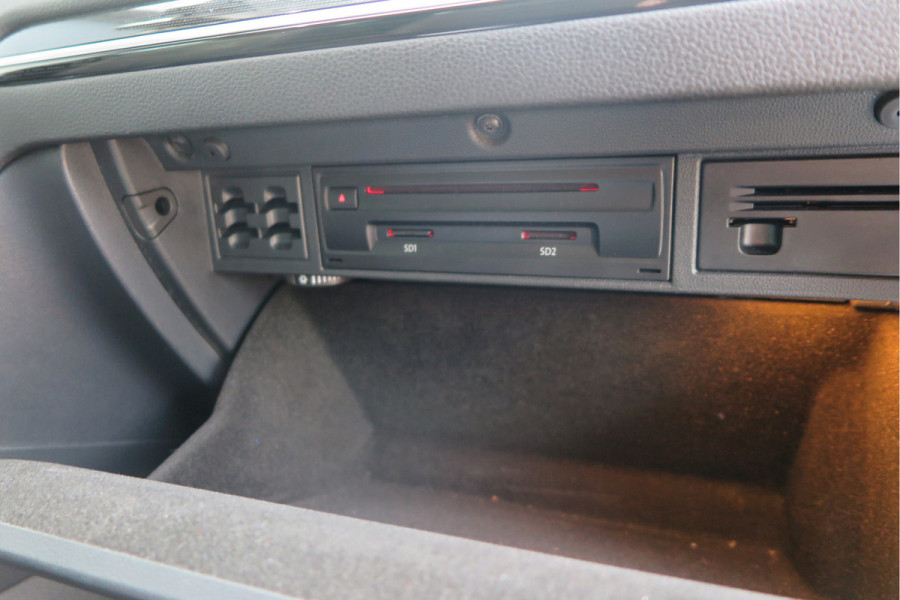 Volkswagen GOLF Variant 1.5 TSI 96kw 130pk Highline , Adaptive cruise ,Virtual cockpit,Navi, Trekhaak(afneembaar), Stoelverwarming, Alcantara, 17"Lichtmetalen velgen, DAB+ radio , Carplay , PDC, Camera, etc. Onderhoudshistorie volledig & bekend. Volkswagen GOLF Variant 1.5 TSI 96kw 130pk Highline , Adaptive cruise ,Virtual cockpit,Navi, Trekhaak(afneembaar), Stoelverwarming, Alcantara, 17"Lichtmetalen velgen, DAB+ radio , Carplay , PDC, Camera, etc. Onderhoudshistorie volledig & bekend.