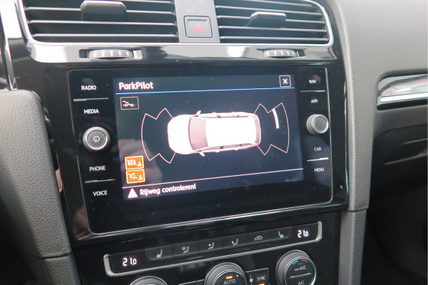 Volkswagen GOLF Variant 1.5 TSI 96kw 130pk Highline , Adaptive cruise ,Virtual cockpit,Navi, Trekhaak(afneembaar), Stoelverwarming, Alcantara, 17"Lichtmetalen velgen, DAB+ radio , Carplay , PDC, Camera, etc. Onderhoudshistorie volledig & bekend. Volkswagen GOLF Variant 1.5 TSI 96kw 130pk Highline , Adaptive cruise ,Virtual cockpit,Navi, Trekhaak(afneembaar), Stoelverwarming, Alcantara, 17"Lichtmetalen velgen, DAB+ radio , Carplay , PDC, Camera, etc. Onderhoudshistorie volledig & bekend.