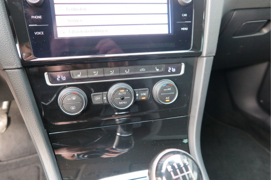 Volkswagen GOLF Variant 1.5 TSI 96kw 130pk Highline , Adaptive cruise ,Virtual cockpit,Navi, Trekhaak(afneembaar), Stoelverwarming, Alcantara, 17"Lichtmetalen velgen, DAB+ radio , Carplay , PDC, Camera, etc. Onderhoudshistorie volledig & bekend. Volkswagen GOLF Variant 1.5 TSI 96kw 130pk Highline , Adaptive cruise ,Virtual cockpit,Navi, Trekhaak(afneembaar), Stoelverwarming, Alcantara, 17"Lichtmetalen velgen, DAB+ radio , Carplay , PDC, Camera, etc. Onderhoudshistorie volledig & bekend.
