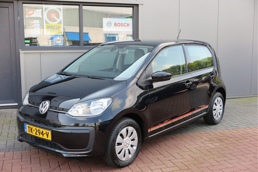 Volkswagen up! 1.0 BMT 60pk move up! , DAB+ radio, Maps&More , Airco , etc Cruisecontrol tegen €550,- meerprijs . Volkswagen up! 1.0 BMT 60pk move up! , DAB+ radio, Maps&More , Airco , etc Cruisecontrol tegen €550,- meerprijs .