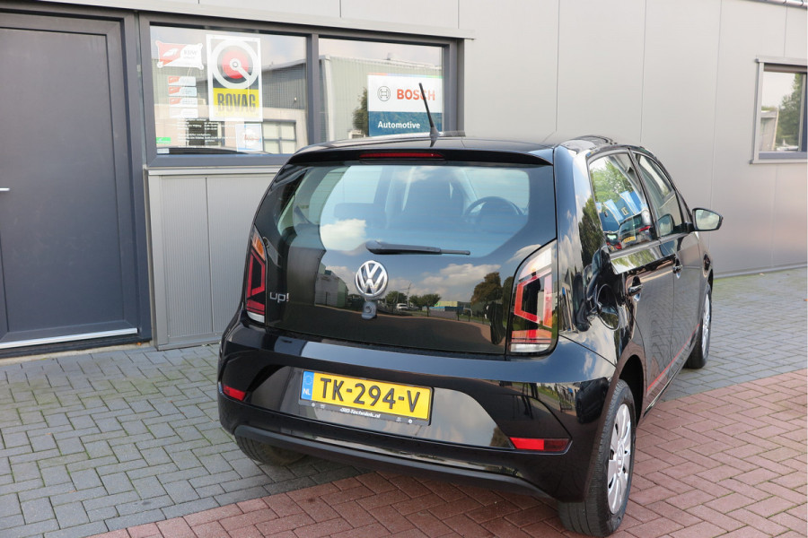 Volkswagen up! 1.0 BMT 60pk move up! , DAB+ radio, Maps&More , Airco , etc Cruisecontrol tegen €550,- meerprijs . Volkswagen up! 1.0 BMT 60pk move up! , DAB+ radio, Maps&More , Airco , etc Cruisecontrol tegen €550,- meerprijs .