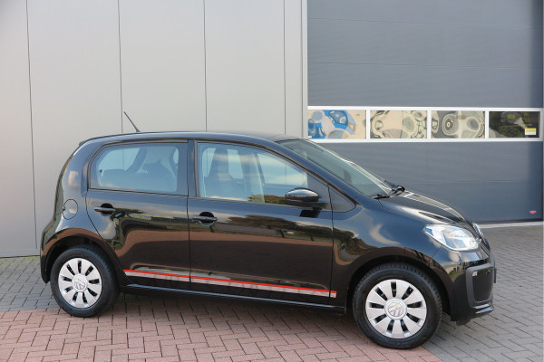 Volkswagen up! 1.0 BMT 60pk move up! , DAB+ radio, Maps&More , Airco , etc Cruisecontrol tegen €550,- meerprijs . Volkswagen up! 1.0 BMT 60pk move up! , DAB+ radio, Maps&More , Airco , etc Cruisecontrol tegen €550,- meerprijs .