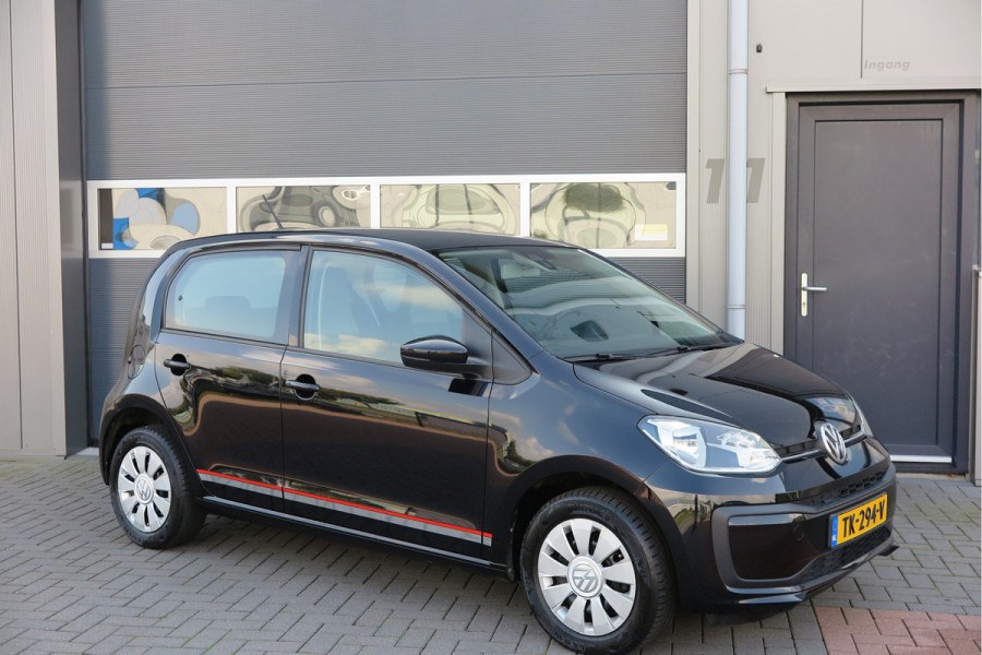 Volkswagen up! 1.0 BMT 60pk move up! , DAB+ radio, Maps&More , Airco , etc Cruisecontrol tegen €550,- meerprijs . Volkswagen up! 1.0 BMT 60pk move up! , DAB+ radio, Maps&More , Airco , etc Cruisecontrol tegen €550,- meerprijs .