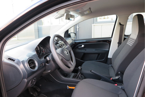 Volkswagen up! 1.0 BMT 60pk move up! , DAB+ radio, Maps&More , Airco , etc Cruisecontrol tegen €550,- meerprijs . Volkswagen up! 1.0 BMT 60pk move up! , DAB+ radio, Maps&More , Airco , etc Cruisecontrol tegen €550,- meerprijs .