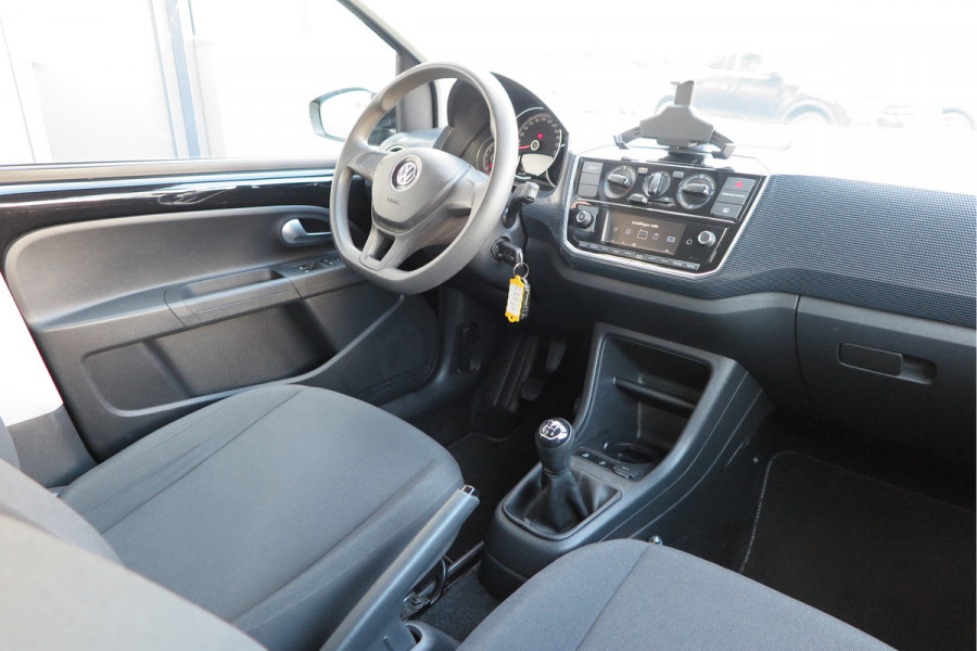 Volkswagen up! 1.0 BMT 60pk move up! , DAB+ radio, Maps&More , Airco , etc Cruisecontrol tegen €550,- meerprijs . Volkswagen up! 1.0 BMT 60pk move up! , DAB+ radio, Maps&More , Airco , etc Cruisecontrol tegen €550,- meerprijs .