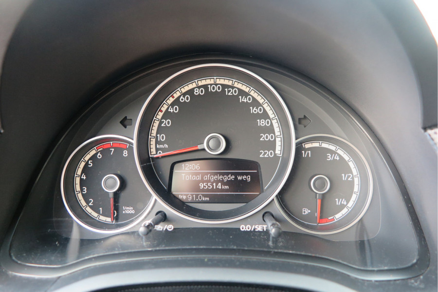 Volkswagen up! 1.0 BMT 60pk move up! , DAB+ radio, Maps&More , Airco , etc Cruisecontrol tegen €550,- meerprijs . Volkswagen up! 1.0 BMT 60pk move up! , DAB+ radio, Maps&More , Airco , etc Cruisecontrol tegen €550,- meerprijs .