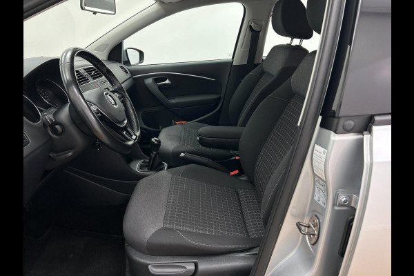 Volkswagen Polo Occasion 1.2 TSI Comfortline | Grijs | Airco | Tweedehands Volkswagen Polo | Zwarte velgen | Carplay Volkswagen Polo Occasion 1.2 TSI Comfortline | Grijs | Airco | Tweedehands Volkswagen Polo | Zwarte velgen | Carplay