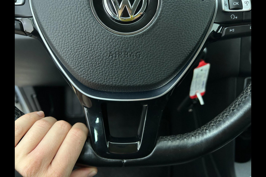 Volkswagen Polo Occasion 1.2 TSI Comfortline | Grijs | Airco | Tweedehands Volkswagen Polo | Zwarte velgen | Carplay Volkswagen Polo Occasion 1.2 TSI Comfortline | Grijs | Airco | Tweedehands Volkswagen Polo | Zwarte velgen | Carplay