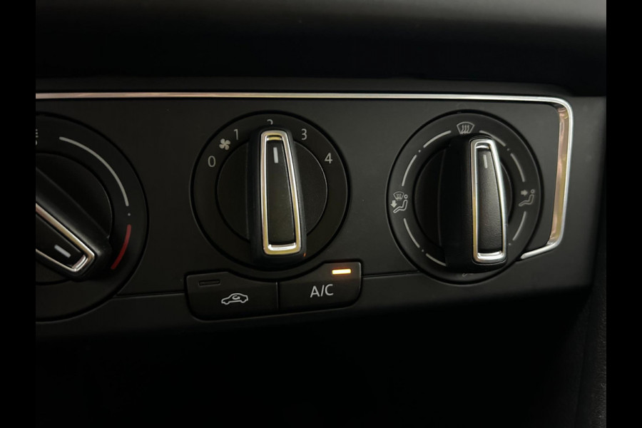Volkswagen Polo Occasion 1.2 TSI Comfortline | Grijs | Airco | Tweedehands Volkswagen Polo | Zwarte velgen | Carplay Volkswagen Polo Occasion 1.2 TSI Comfortline | Grijs | Airco | Tweedehands Volkswagen Polo | Zwarte velgen | Carplay