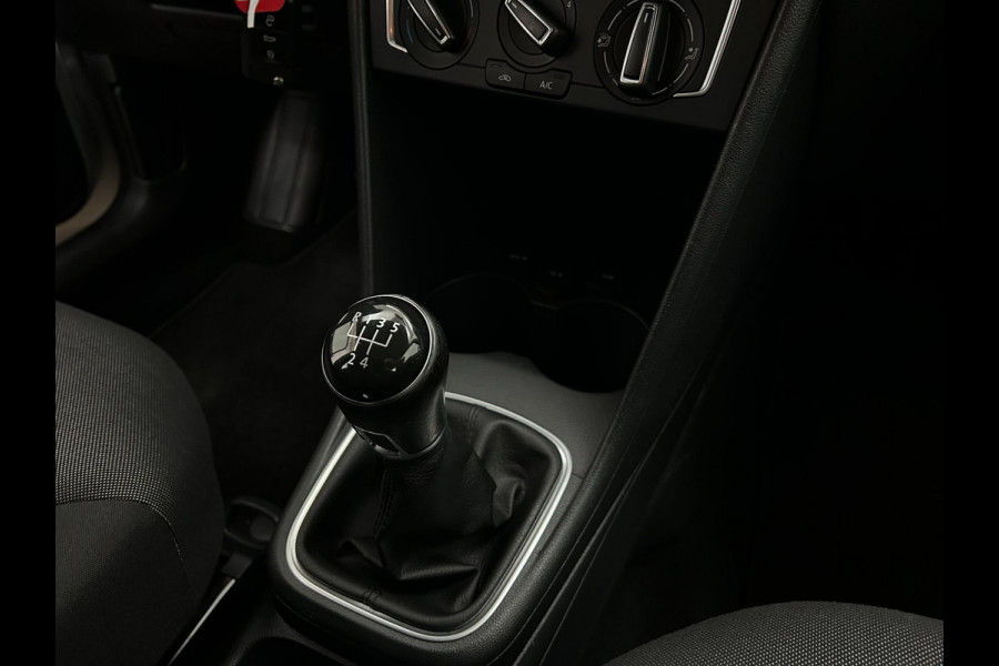 Volkswagen Polo Occasion 1.2 TSI Comfortline | Grijs | Airco | Tweedehands Volkswagen Polo | Zwarte velgen | Carplay Volkswagen Polo Occasion 1.2 TSI Comfortline | Grijs | Airco | Tweedehands Volkswagen Polo | Zwarte velgen | Carplay