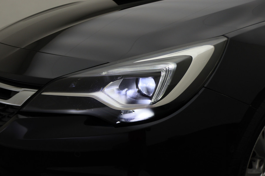 Opel Astra Sports Tourer 1.4 Innovation Climate, Camera, Cruise, LED, Apple Carplay, Rijstrooksensor, PDC, 16'' Opel Astra Sports Tourer 1.4 Innovation Climate, Camera, Cruise, LED, Apple Carplay, Rijstrooksensor, PDC, 16''