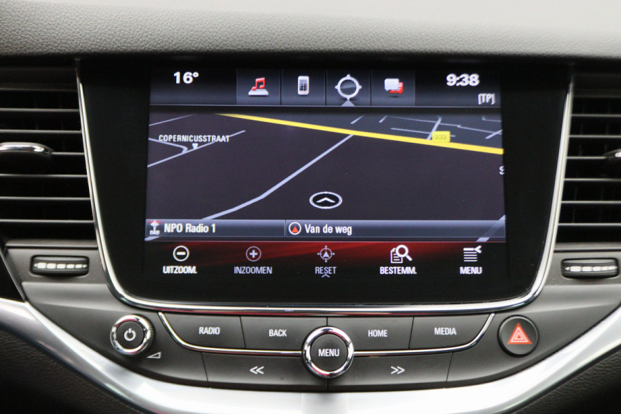 Opel Astra Sports Tourer 1.4 Innovation Climate, Camera, Cruise, LED, Apple Carplay, Rijstrooksensor, PDC, 16'' Opel Astra Sports Tourer 1.4 Innovation Climate, Camera, Cruise, LED, Apple Carplay, Rijstrooksensor, PDC, 16''