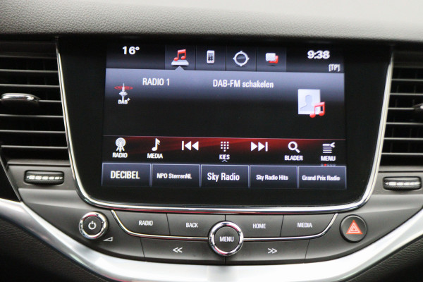 Opel Astra Sports Tourer 1.4 Innovation Climate, Camera, Cruise, LED, Apple Carplay, Rijstrooksensor, PDC, 16'' Opel Astra Sports Tourer 1.4 Innovation Climate, Camera, Cruise, LED, Apple Carplay, Rijstrooksensor, PDC, 16''