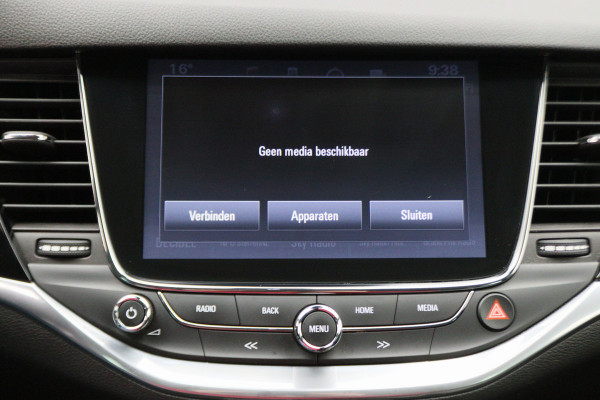 Opel Astra Sports Tourer 1.4 Innovation Climate, Camera, Cruise, LED, Apple Carplay, Rijstrooksensor, PDC, 16'' Opel Astra Sports Tourer 1.4 Innovation Climate, Camera, Cruise, LED, Apple Carplay, Rijstrooksensor, PDC, 16''