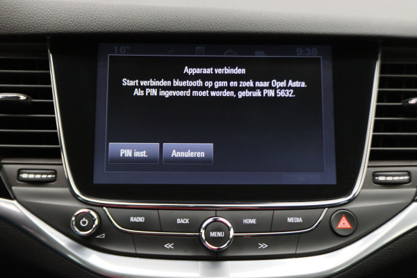 Opel Astra Sports Tourer 1.4 Innovation Climate, Camera, Cruise, LED, Apple Carplay, Rijstrooksensor, PDC, 16'' Opel Astra Sports Tourer 1.4 Innovation Climate, Camera, Cruise, LED, Apple Carplay, Rijstrooksensor, PDC, 16''