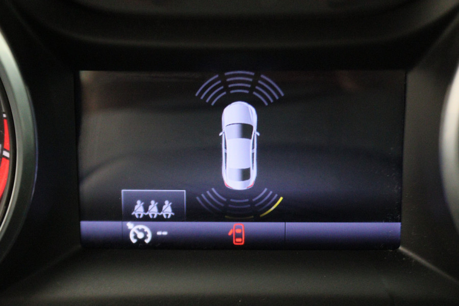 Opel Astra Sports Tourer 1.4 Innovation Climate, Camera, Cruise, LED, Apple Carplay, Rijstrooksensor, PDC, 16'' Opel Astra Sports Tourer 1.4 Innovation Climate, Camera, Cruise, LED, Apple Carplay, Rijstrooksensor, PDC, 16''