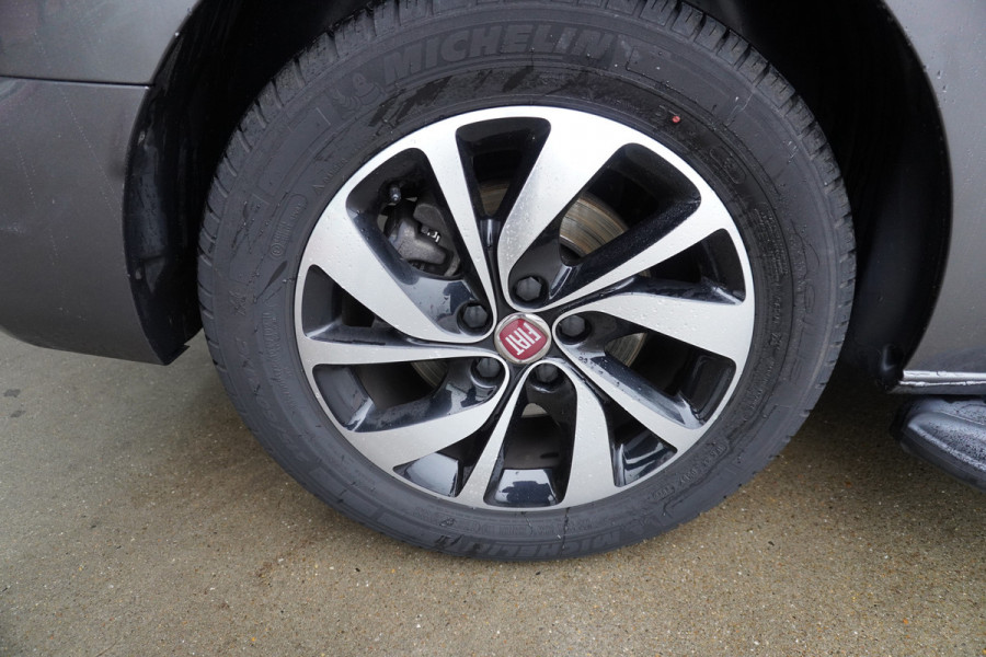 Fiat Scudo 2.0 MultiJet 145 PK L2H1 SX Schuifdeur links en rechts nr. V212 | Airco | Cruise | Navi | Camera Fiat Scudo 2.0 MultiJet 145 PK L2H1 SX Schuifdeur links en rechts nr. V212 | Airco | Cruise | Navi | Camera