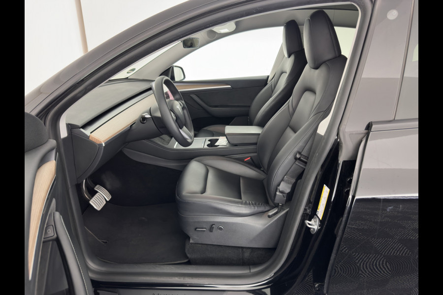 Tesla Model Y Performance AWD 75 kWh {SOH-84%} [ 3-Fase ] (INCL-BTW) Aut. *PANO | AUTO-PILOT | LUXURY-LEATHER | TOP-VIEW | NAVI-FULLMAP | MATRIX-LED | DIGI-COCKPIT | KEYLESS | CAMERA | DAB+ | HEATED-COMFORTSEATS | PRIVACY-GLASS | 21''ALU*