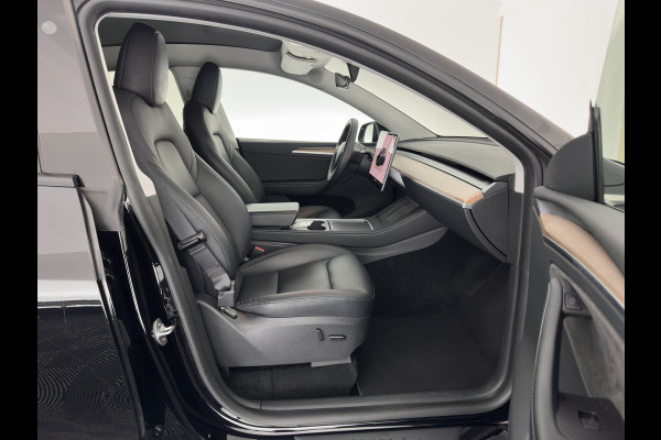 Tesla Model Y Performance AWD 75 kWh {SOH-84%} [ 3-Fase ] (INCL-BTW) Aut. *PANO | AUTO-PILOT | LUXURY-LEATHER | TOP-VIEW | NAVI-FULLMAP | MATRIX-LED | DIGI-COCKPIT | KEYLESS | CAMERA | DAB+ | HEATED-COMFORTSEATS | PRIVACY-GLASS | 21''ALU*
