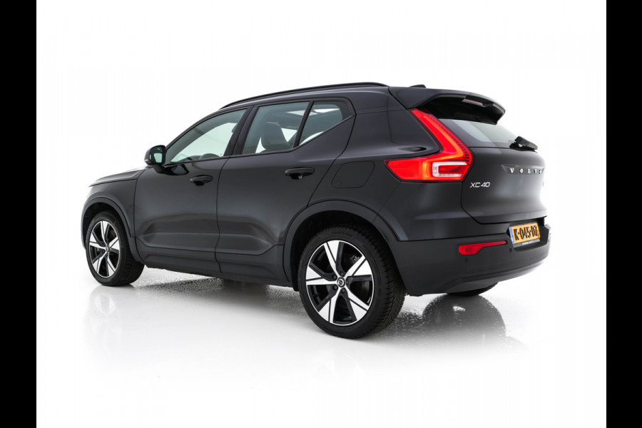 Volvo XC40 Recharge P8 AWD R-Design [ 3-Fase ] { SOH-89%} (INCL-BTW) *PANO | LEATHER-ALCANTARA | DIGI-COCKPIT | FULL-LED | PREMIUM-AUDIO | CARPLAY | KEYLESS | NAVI-FULLMAP | ECC | PDC | HEATED-SPORTSEATS | BLIS | PRIVACY-GLASS | 19''ALU*