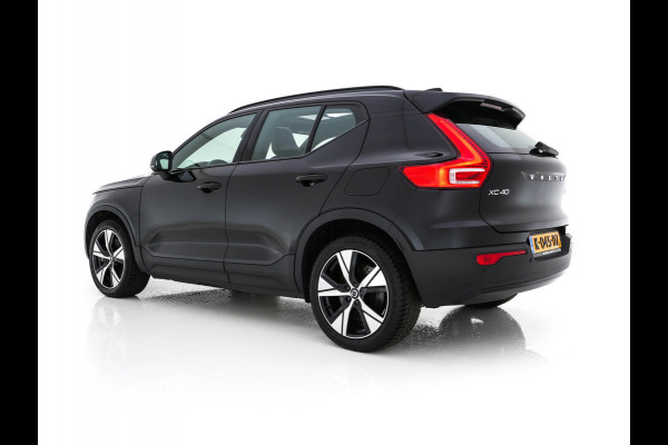 Volvo XC40 Recharge P8 AWD R-Design [ 3-Fase ] { SOH-89%} (INCL-BTW) *PANO | LEATHER-ALCANTARA | DIGI-COCKPIT | FULL-LED | PREMIUM-AUDIO | CARPLAY | KEYLESS | NAVI-FULLMAP | ECC | PDC | HEATED-SPORTSEATS | BLIS | PRIVACY-GLASS | 19''ALU*