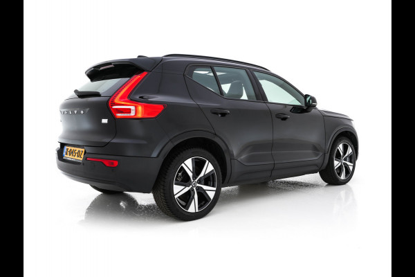 Volvo XC40 Recharge P8 AWD R-Design [ 3-Fase ] { SOH-89%} (INCL-BTW) *PANO | LEATHER-ALCANTARA | DIGI-COCKPIT | FULL-LED | PREMIUM-AUDIO | CARPLAY | KEYLESS | NAVI-FULLMAP | ECC | PDC | HEATED-SPORTSEATS | BLIS | PRIVACY-GLASS | 19''ALU*
