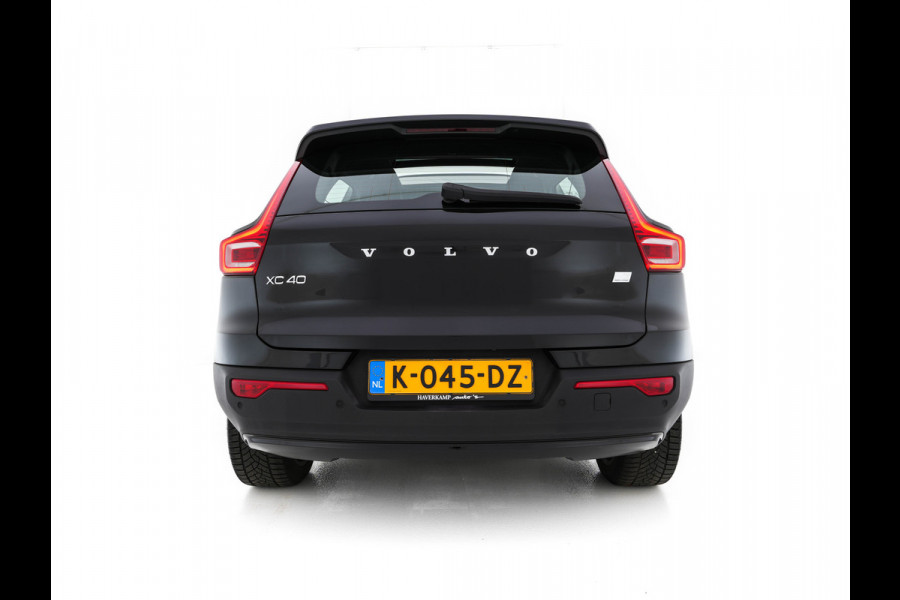Volvo XC40 Recharge P8 AWD R-Design [ 3-Fase ] { SOH-89%} (INCL-BTW) *PANO | LEATHER-ALCANTARA | DIGI-COCKPIT | FULL-LED | PREMIUM-AUDIO | CARPLAY | KEYLESS | NAVI-FULLMAP | ECC | PDC | HEATED-SPORTSEATS | BLIS | PRIVACY-GLASS | 19''ALU*