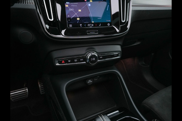 Volvo XC40 Recharge P8 AWD R-Design [ 3-Fase ] { SOH-89%} (INCL-BTW) *PANO | LEATHER-ALCANTARA | DIGI-COCKPIT | FULL-LED | PREMIUM-AUDIO | CARPLAY | KEYLESS | NAVI-FULLMAP | ECC | PDC | HEATED-SPORTSEATS | BLIS | PRIVACY-GLASS | 19''ALU*