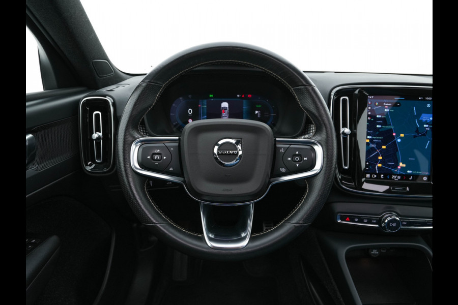 Volvo XC40 Recharge P8 AWD R-Design [ 3-Fase ] { SOH-89%} (INCL-BTW) *PANO | LEATHER-ALCANTARA | DIGI-COCKPIT | FULL-LED | PREMIUM-AUDIO | CARPLAY | KEYLESS | NAVI-FULLMAP | ECC | PDC | HEATED-SPORTSEATS | BLIS | PRIVACY-GLASS | 19''ALU*