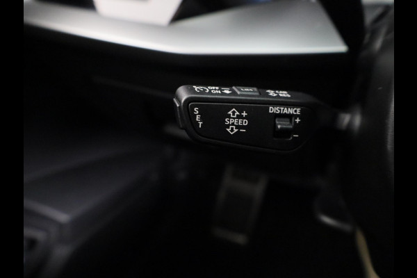 Audi A3 Sportback 40 TFSI e S-line 204pk | Leder fijnnappa S-logo ruitpatroon | Navigatie | Adaptive cruise contole | Stoelverwarming Audi A3 Sportback 40 TFSI e S-line 204pk | Leder fijnnappa S-logo ruitpatroon | Navigatie | Adaptive cruise contole | Stoelverwarming