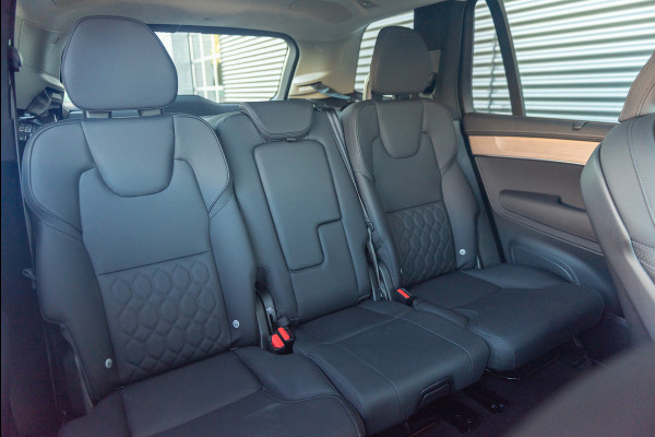 Volvo XC90 T8 Aut. AWD Ultra Dark Facelift 360Camera HarmanKardon ACC Leder 455pk Volvo XC90 T8 Aut. AWD Ultra Dark Facelift 360Camera HarmanKardon ACC Leder 455pk