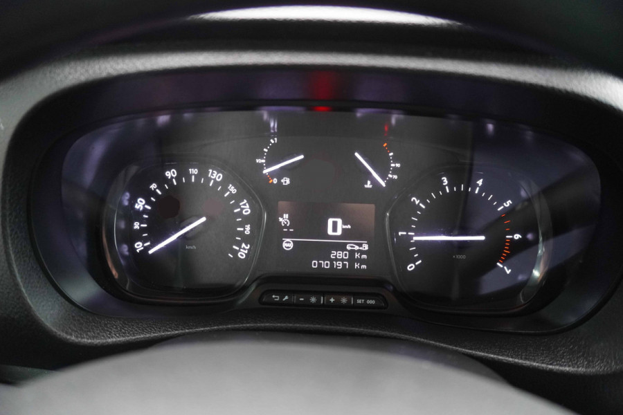 Fiat Scudo 2.0 MultiJet 145 PK L2H1 SX Schuifdeur links en rechts nr. V212 | Airco | Cruise | Navi | Camera Fiat Scudo 2.0 MultiJet 145 PK L2H1 SX Schuifdeur links en rechts nr. V212 | Airco | Cruise | Navi | Camera