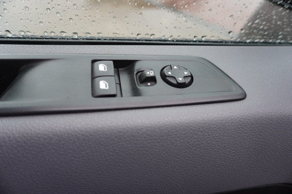 Fiat Scudo 2.0 MultiJet 145 PK L2H1 SX Schuifdeur links en rechts nr. V212 | Airco | Cruise | Navi | Camera Fiat Scudo 2.0 MultiJet 145 PK L2H1 SX Schuifdeur links en rechts nr. V212 | Airco | Cruise | Navi | Camera