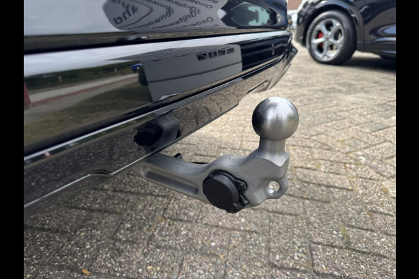 Ford Kuga 2.5 PHEV ST-Line X | 243pk | Driver Assistance Pack | Black Package | Winterpack | Adaptieve Matrix LED koplampen met Coast to Coast | Wegklapbare Trekhaak | AGR Stoelen
