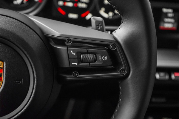 Porsche 911 3.0 Carrera S Pano Bose Sportuitlaat Aventurin Gruen
