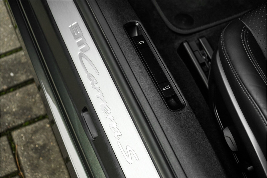 Porsche 911 3.0 Carrera S Pano Bose Sportuitlaat Aventurin Gruen