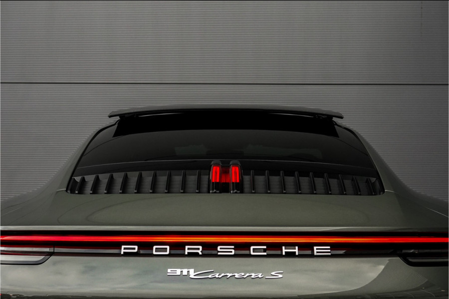 Porsche 911 3.0 Carrera S Pano Bose Sportuitlaat Aventurin Gruen